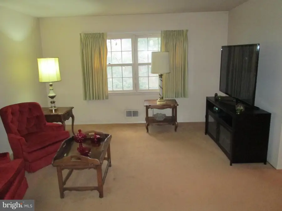 113 Danbury Rd, Reisterstown, MD 21136 - #2