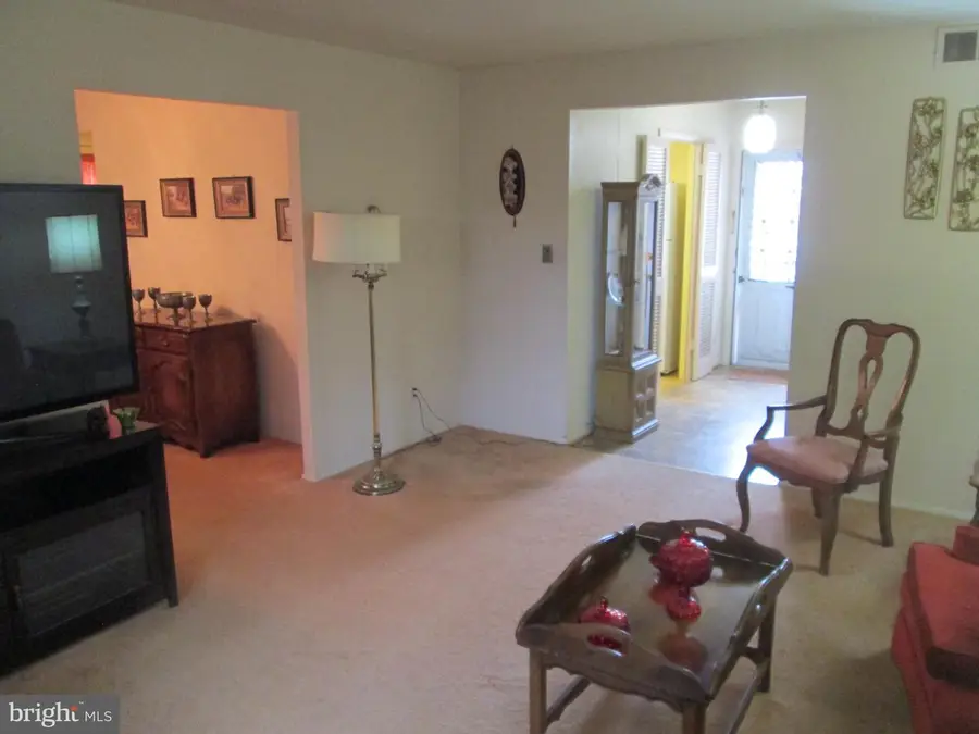 113 Danbury Rd, Reisterstown, MD 21136 - #3