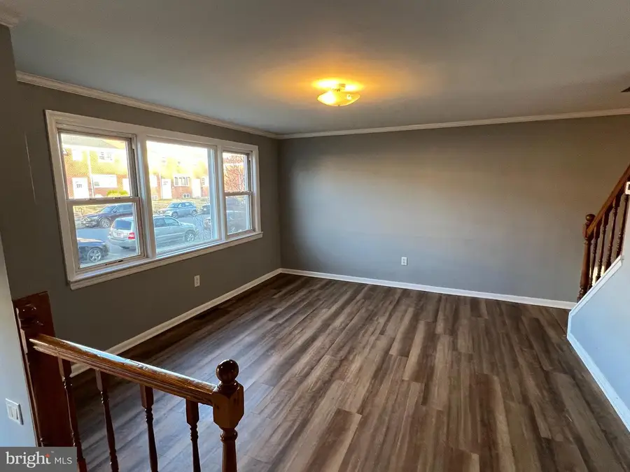 933 Circle Dr, Halethorpe, MD 21227 - #2