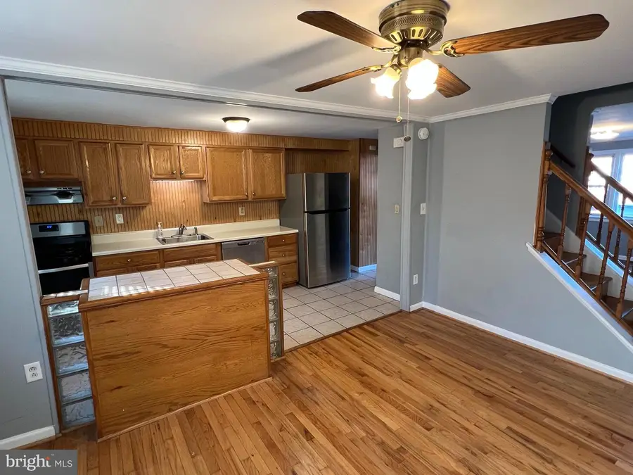 933 Circle Dr, Halethorpe, MD 21227 - #3