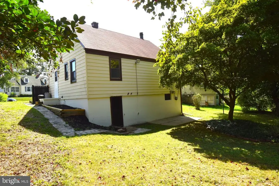 8742 Lackawanna Ave, Parkville, MD 21234 - #2