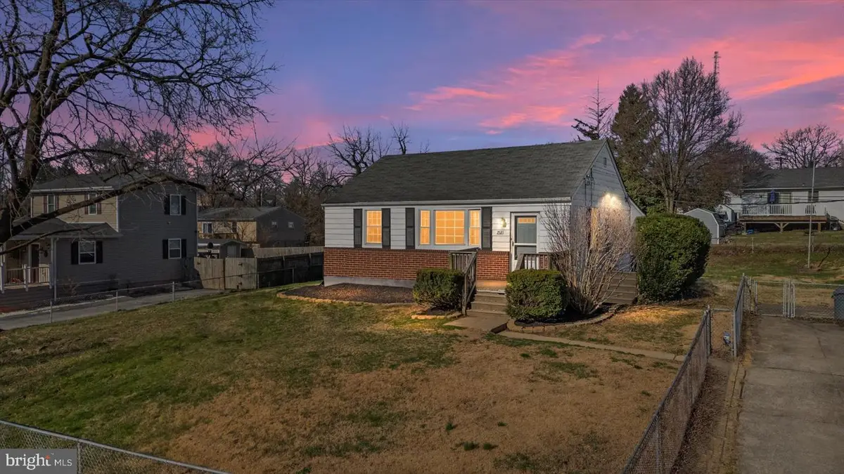 712 Dorchester Rd, Catonsville, MD 21228 - #1