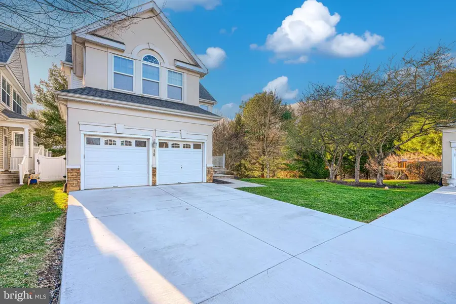 18 Dinaden Cir, Pikesville, MD 21208 - #2