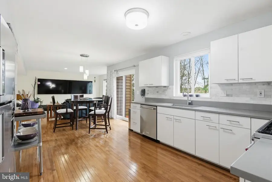 10 Spruce Ct, Owings Mills, MD 21117 - #2