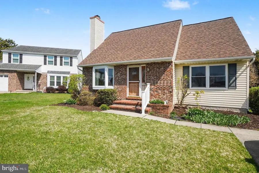 17 Rosehill Ct, Baltimore, MD 21236 - #2