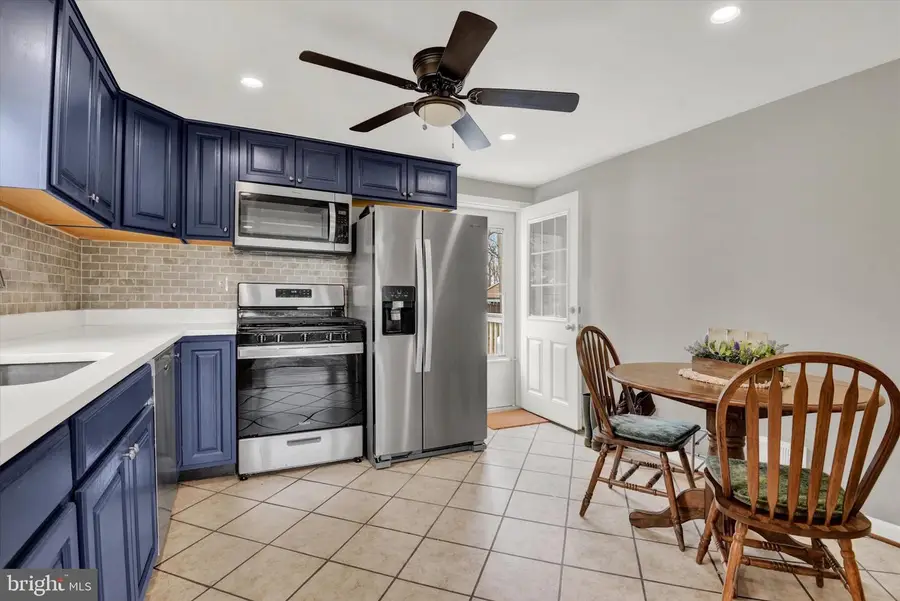 19638 Graystone Rd, White Hall, MD 21161 - #2