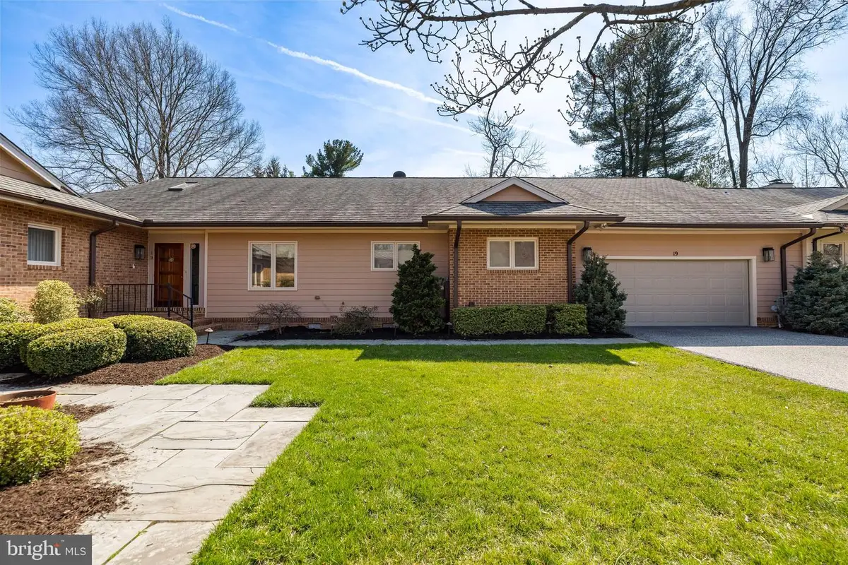 19 Seminary Dr, Lutherville Timonium, MD 21093 - #1