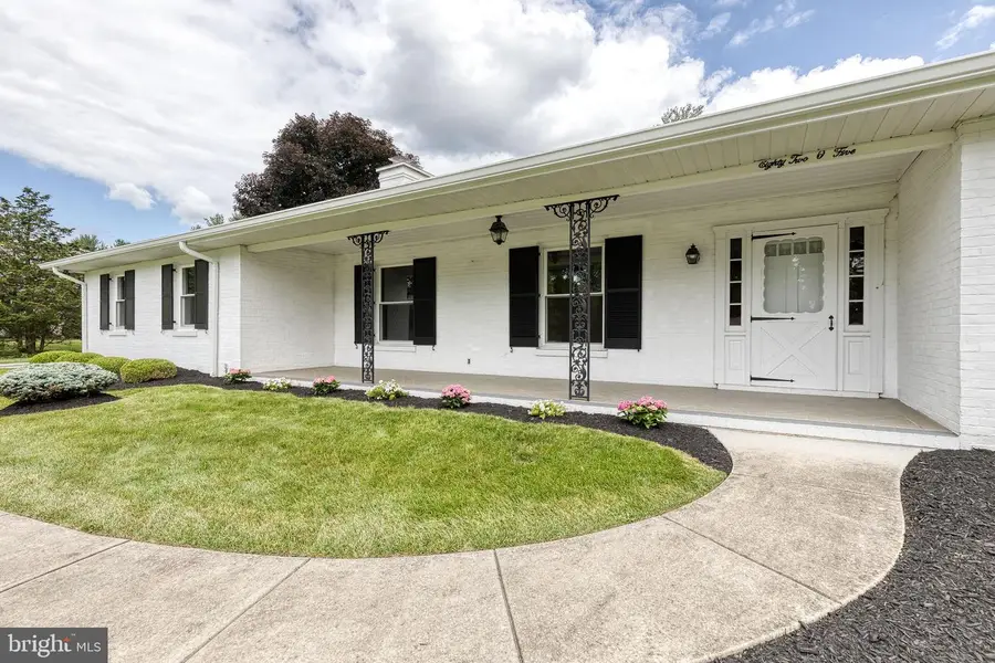 8205 Tally Ho Rd, Lutherville Timonium, MD 21093 - #3