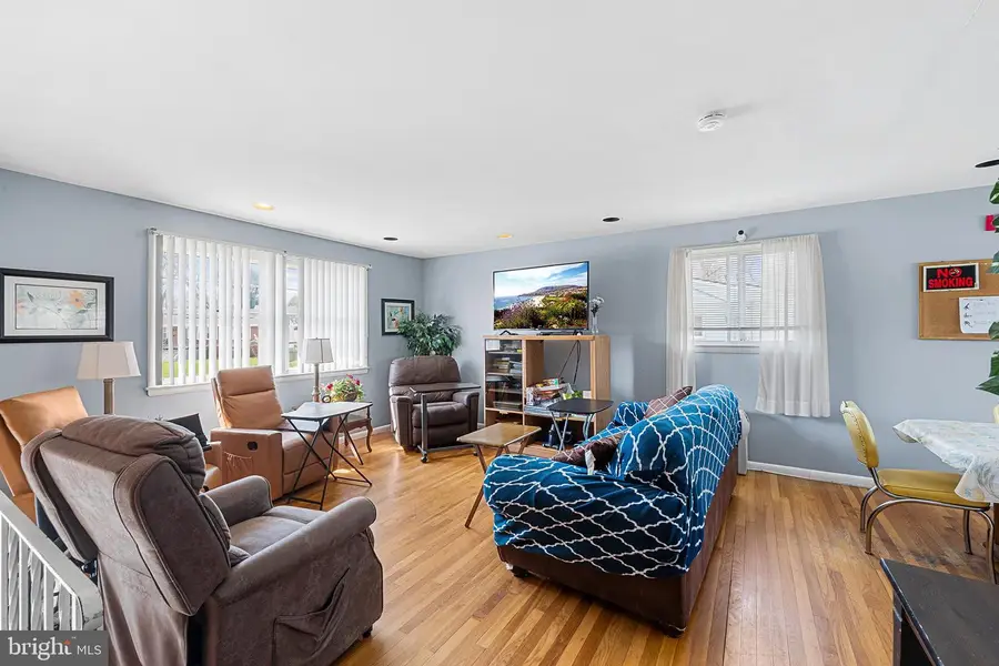 8912 Maplebrook Rd, Randallstown, MD 21133 - #2