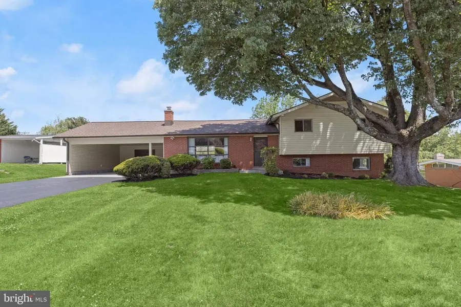 3416 Manor Hill Rd, Pikesville, MD 21208 - #2