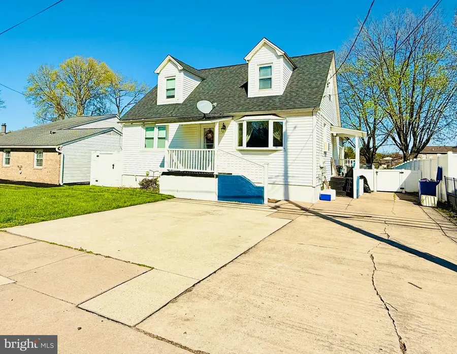 2215 Lodge Farm Rd, Baltimore, MD 21219 - #2