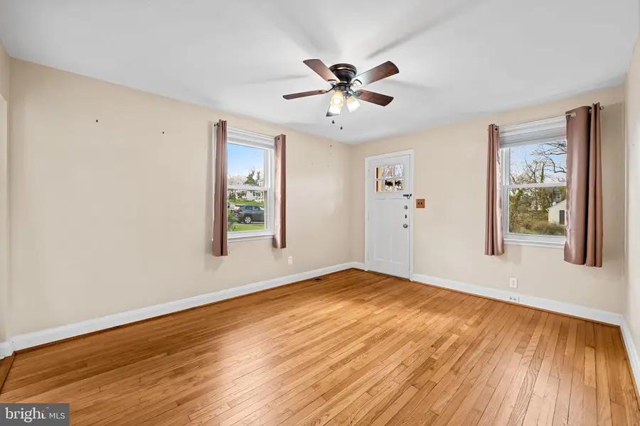 39 Northwood Dr, Lutherville Timonium, MD 21093 - #2