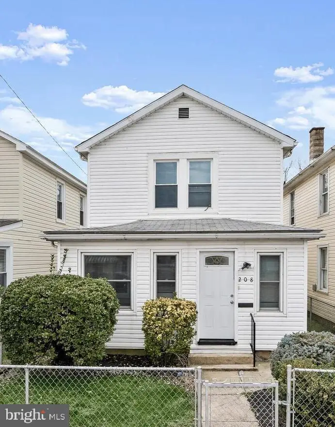 208 Center St, Dundalk, MD 21222 - #1