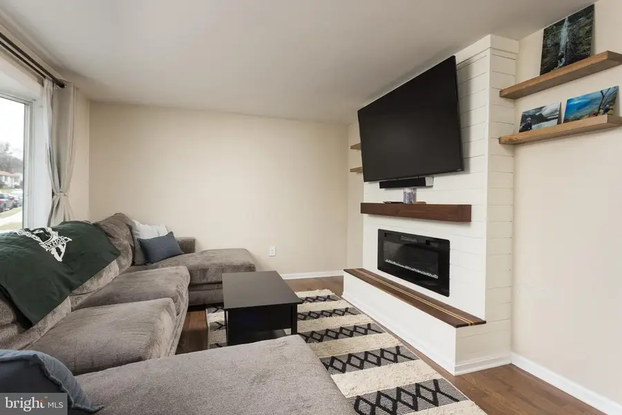 12124 Buttonwood Ln, Middle River, MD 21220 - #3