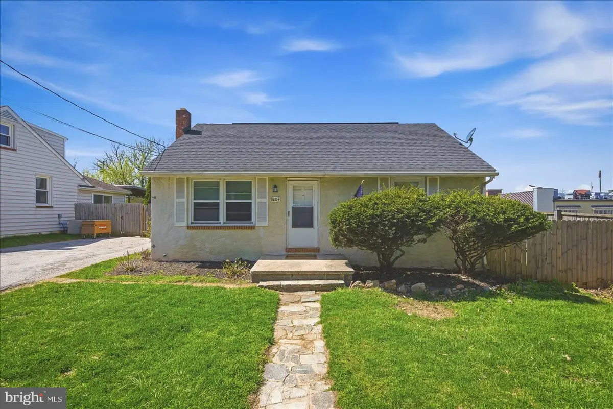 9804 Monroe St, Cockeysville, MD 21030 - #1