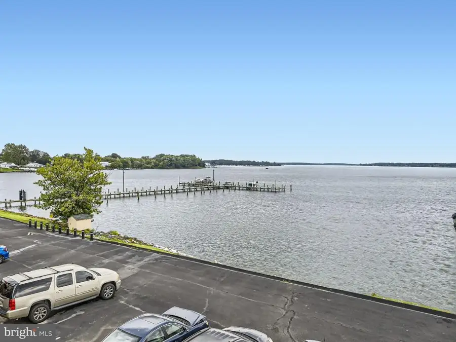 112 Villa Capri Cir, Essex, MD 21221 - #3