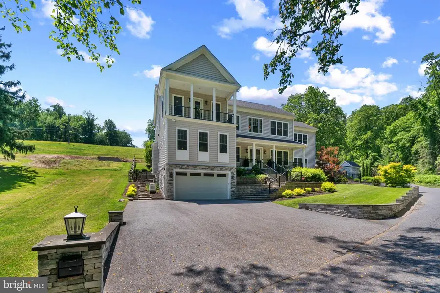 10907 Hollow Rd, Cockeysville, MD 21030 - #2