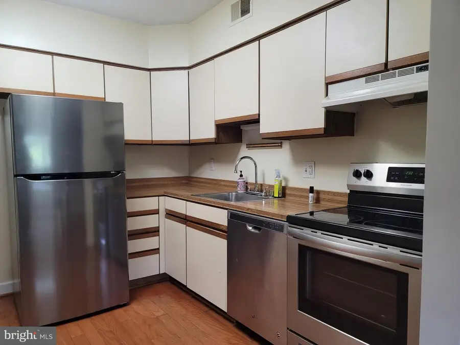 6 Elphin Ct #201, Lutherville Timonium, MD 21093 - #3