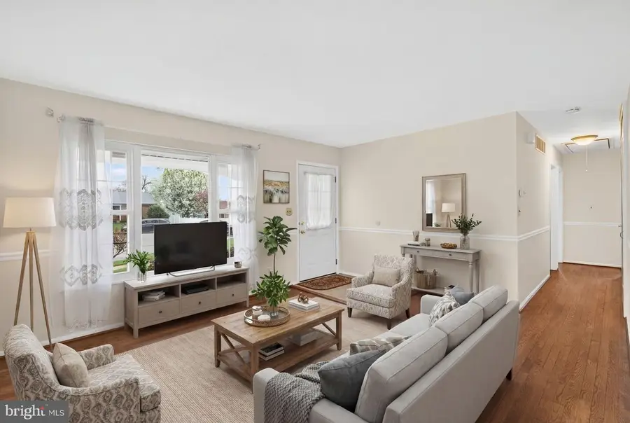 3 Bucksport Ct, Baltimore, MD 21228 - #2