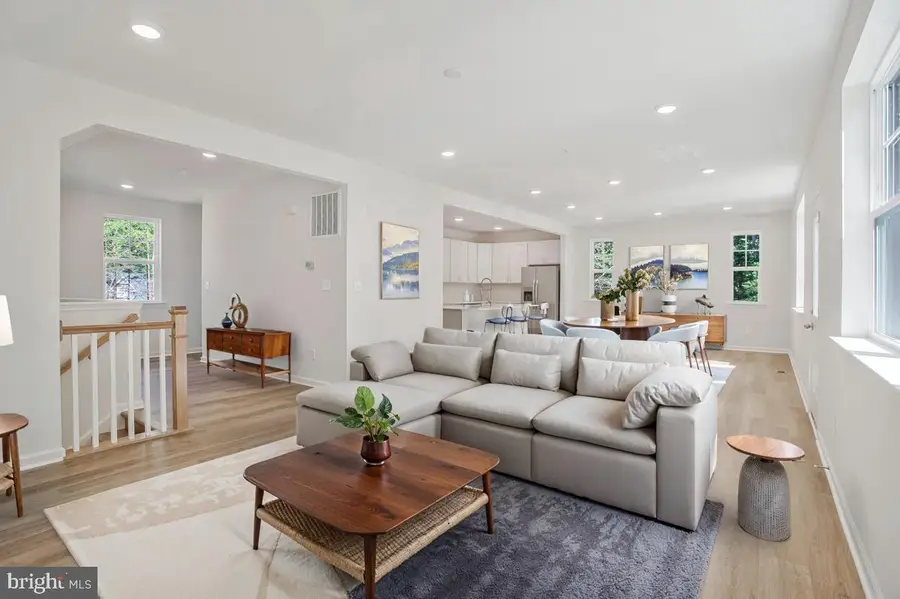 721 Nollmeyer Rd, Middle River, MD 21220 - #3