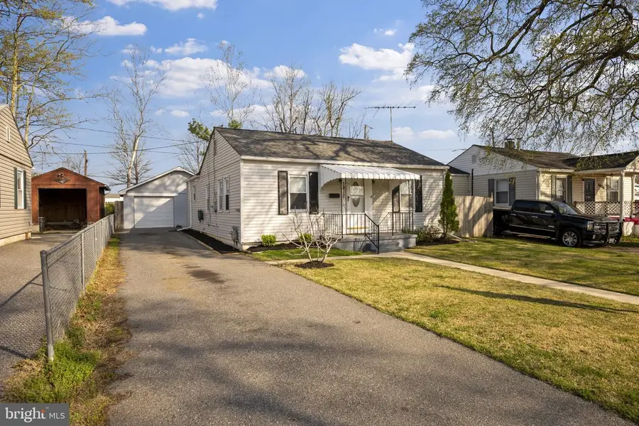 1812 Kitty Hawk Rd, Essex, MD 21221 - #2