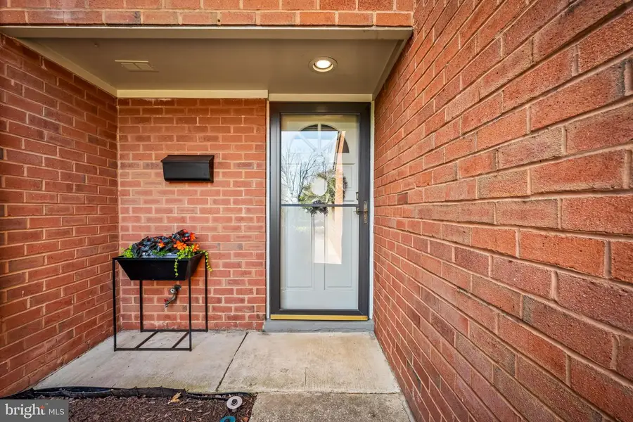 221 Deer Fox Ln, Lutherville Timonium, MD 21093 - #2