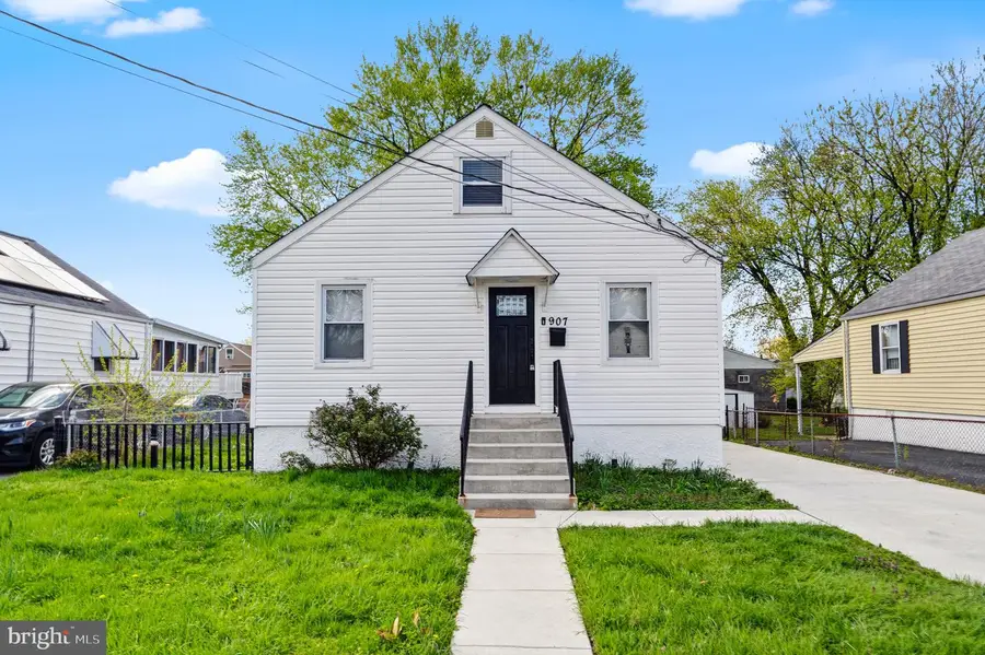 907 Martin Rd, Essex, MD 21221 - #3