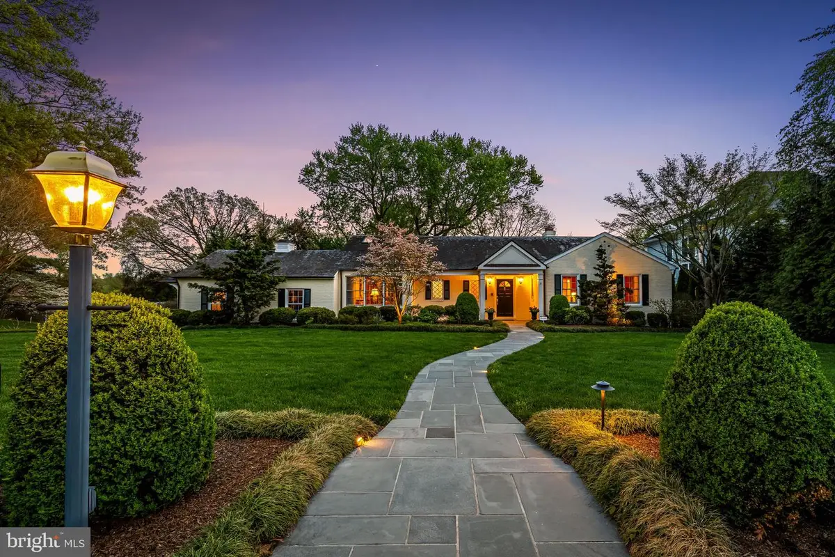 1001 W Wind Ct, Baltimore, MD 21204 - #1