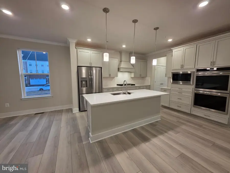 6604 Queensbury St, Middle River, MD 21220 - #2