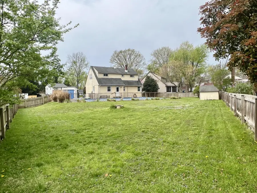 8203 Boman Ct, Towson, MD 21204 - #3