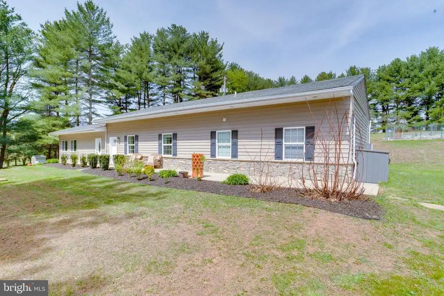 602 Cascade View Ct, Parkton, MD 21120 - #2