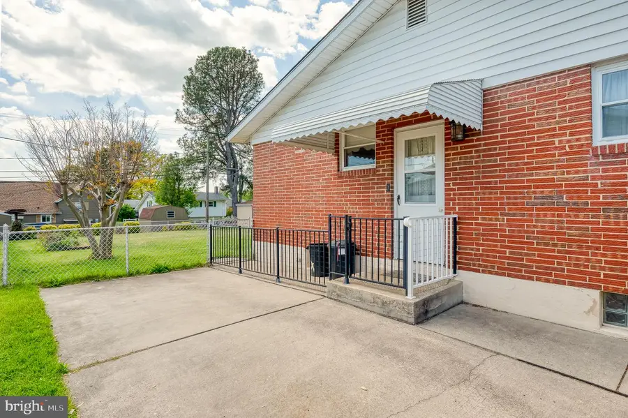 9649 Dundawan Rd, Baltimore, MD 21236 - #3