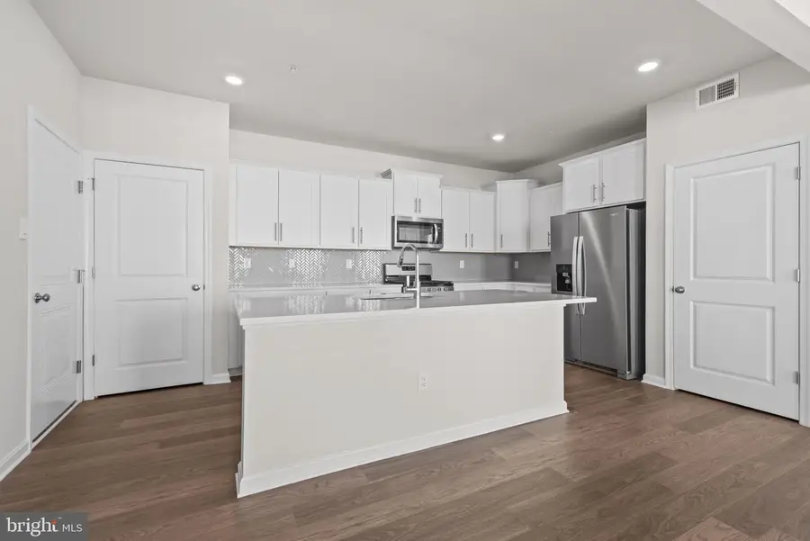 1193 Otter Point Ct, Middle River, MD 21220 - #3