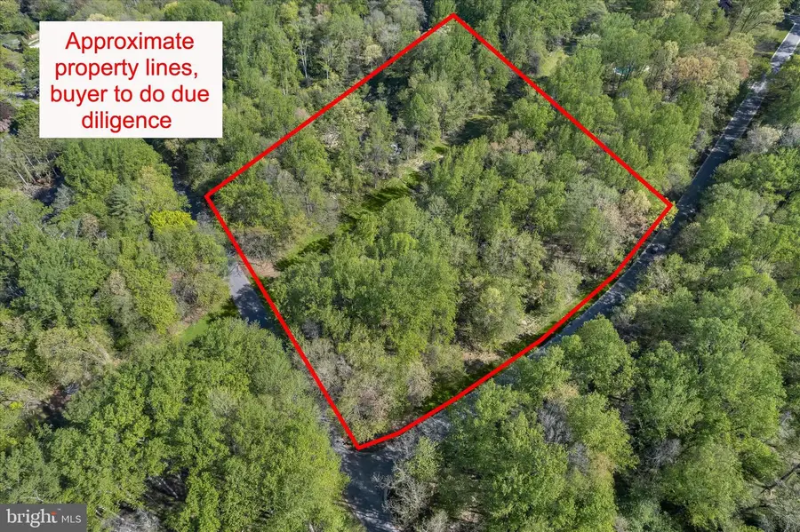 2204 Harmony Woods Rd, Owings Mills, MD 21117 - #2