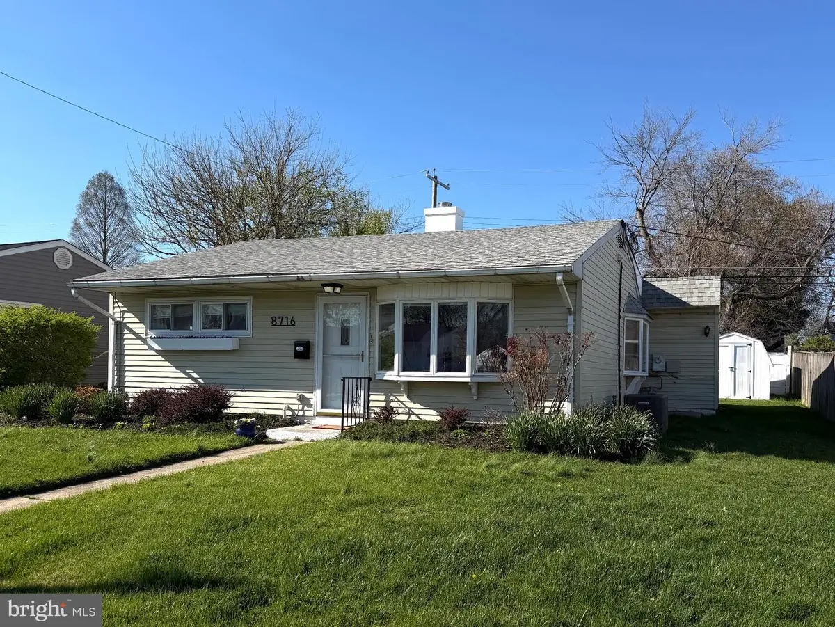 8716 Stockwell Rd, Parkville, MD 21234 - #1