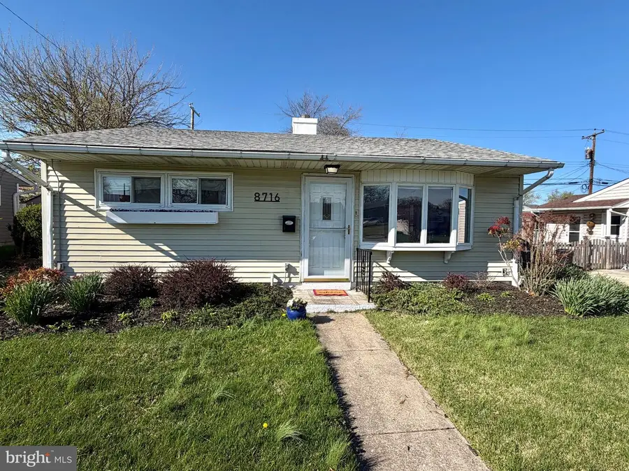 8716 Stockwell Rd, Parkville, MD 21234 - #2