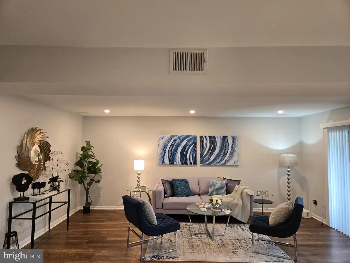 3 Mullingar Ct #102, Lutherville Timonium, MD 21093 - #1