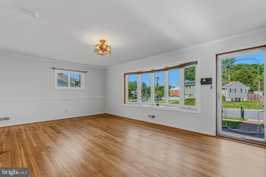 33 Haddington Rd, Lutherville Timonium, MD 21093 - #3