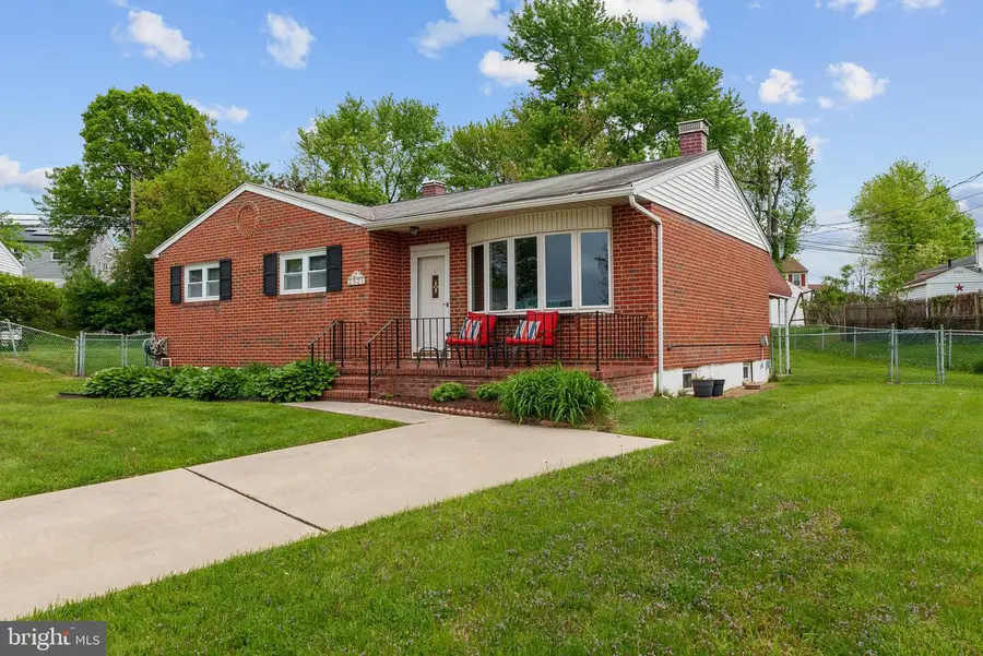 2321 Holyoke Rd, Rosedale, MD 21237 - #3