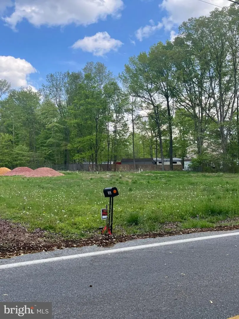 909 Hyde Park, Essex, MD 21221 - #1