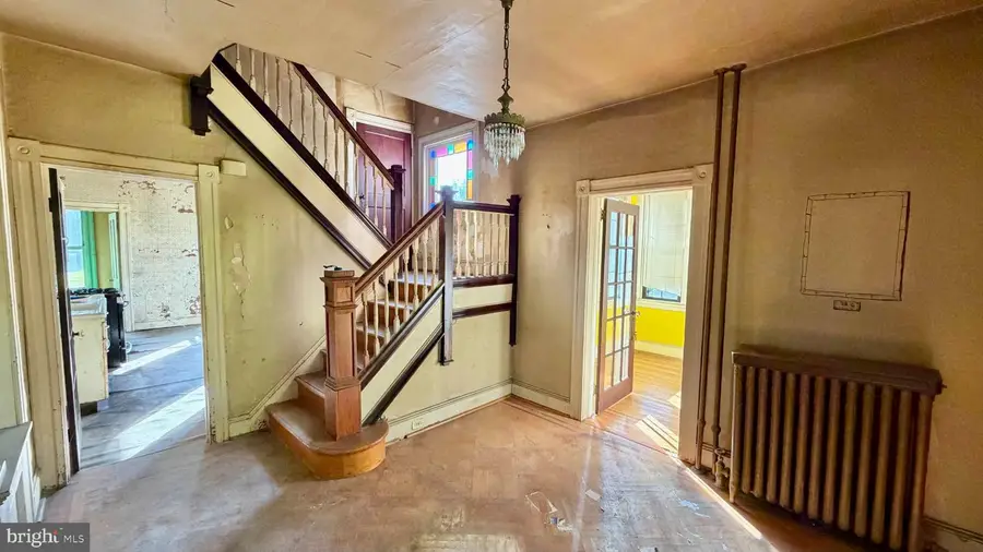 927 Leeds Ave, Baltimore, MD 21229 - #2
