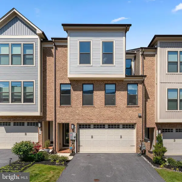 232 Hickory Hollow Ct, COCKEYSVILLE, MD 21030