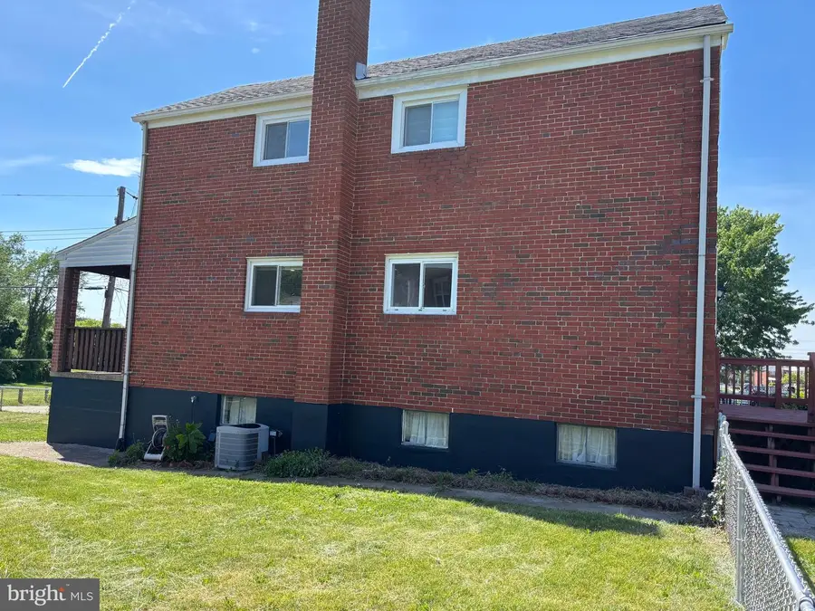 7855 Rockbourne Rd, Dundalk, MD 21222 - #3