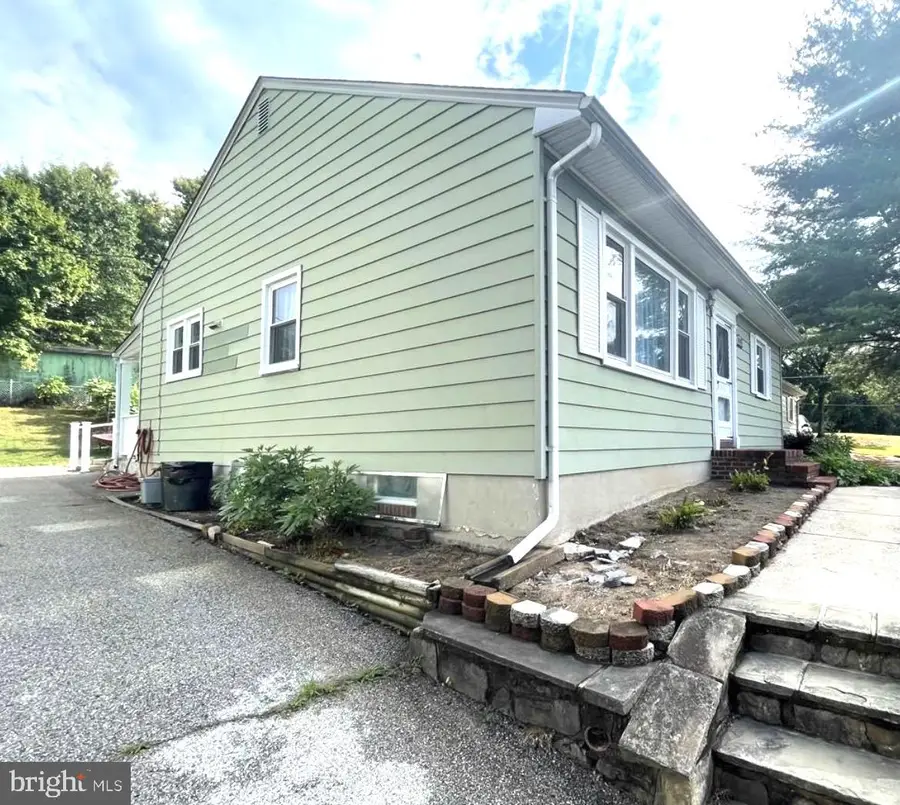 1564 Sulphur Spring Rd, Halethorpe, MD 21227 - #2