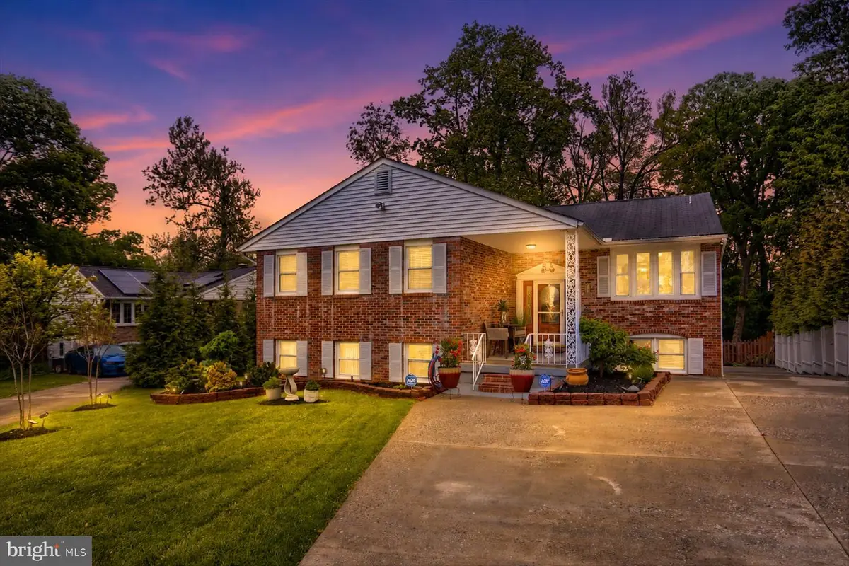 11 Tyburn Ct, Lutherville Timonium, MD 21093 - #1