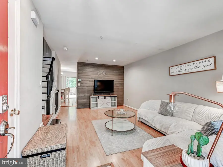 9827 Sherwood Farm Rd, Owings Mills, MD 21117 - #3