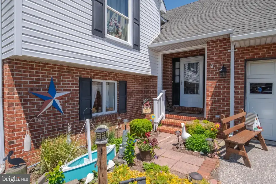8820 Avenue B, Baltimore, MD 21219 - #2