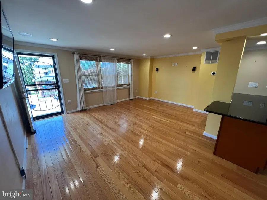643 47th St, Baltimore, MD 21224 - #3