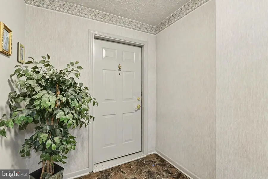 9547 Devonwood Ct #9547, Rosedale, MD 21237 - #3
