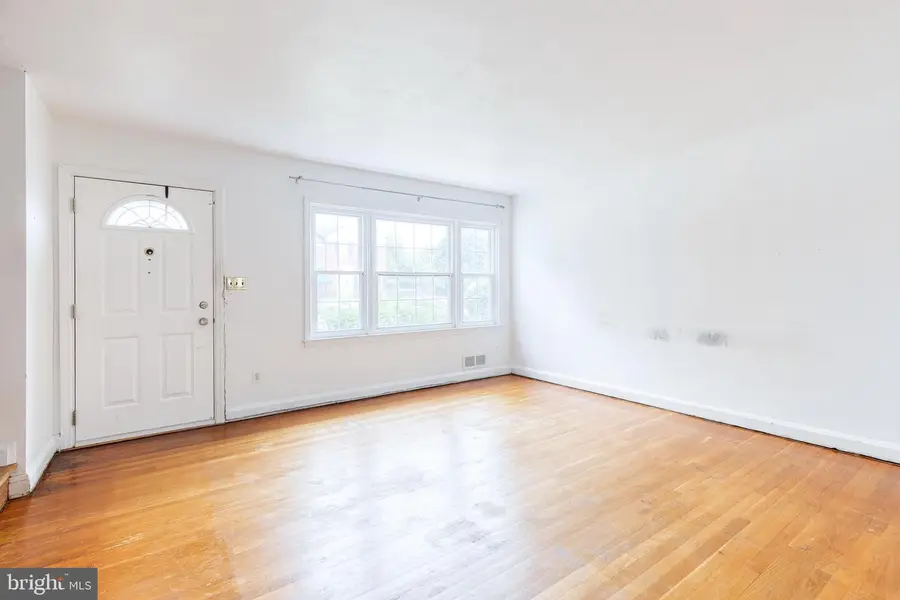 934 Radcliffe Rd, Towson, MD 21204 - #3